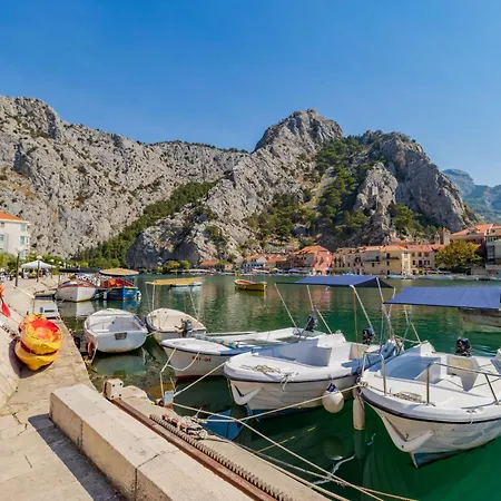 Lägenhet Loncar-4 By Interhome *