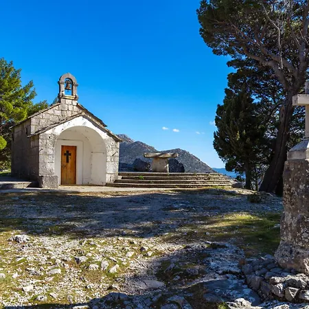 Apartment Loncar-4 By Interhome Pisak